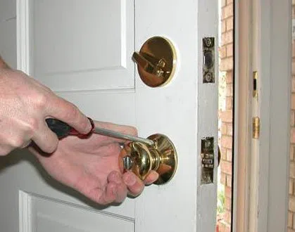 Mequon WI Locksmith Store Mequon, WI 262-288-1538 - 7-Lock-Changing